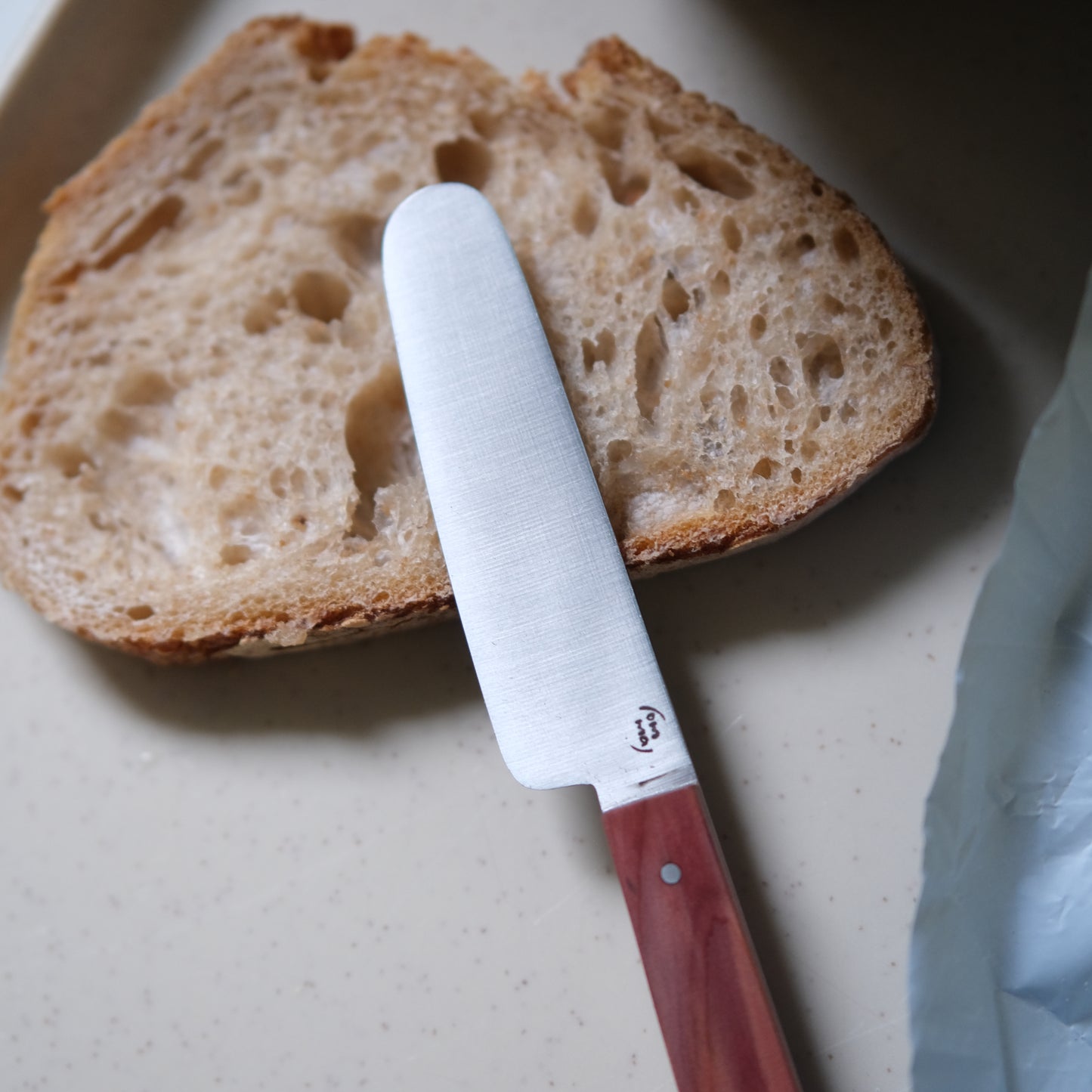 BOTO • COUTEAU À BEURRE GENÉVRIER